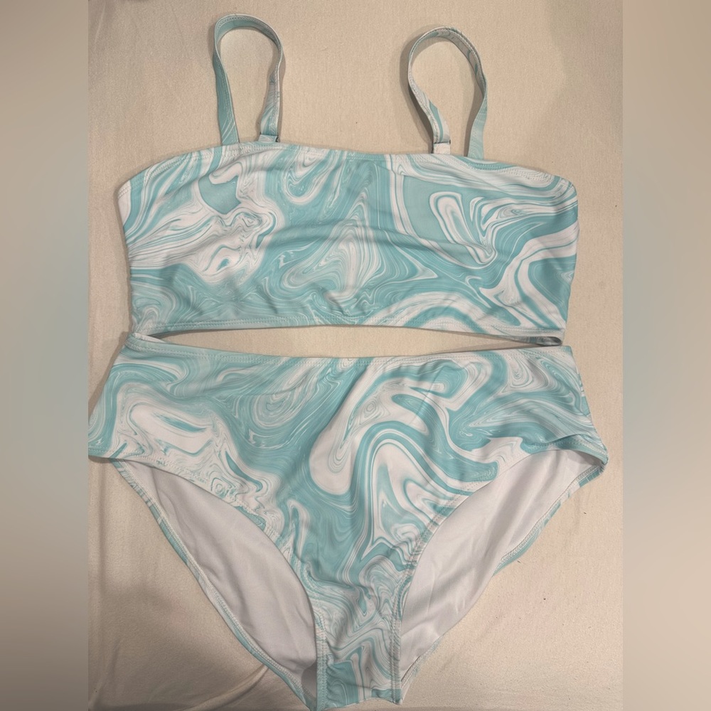 Plus Bikini Set Size 16 - Picture 3 of 6